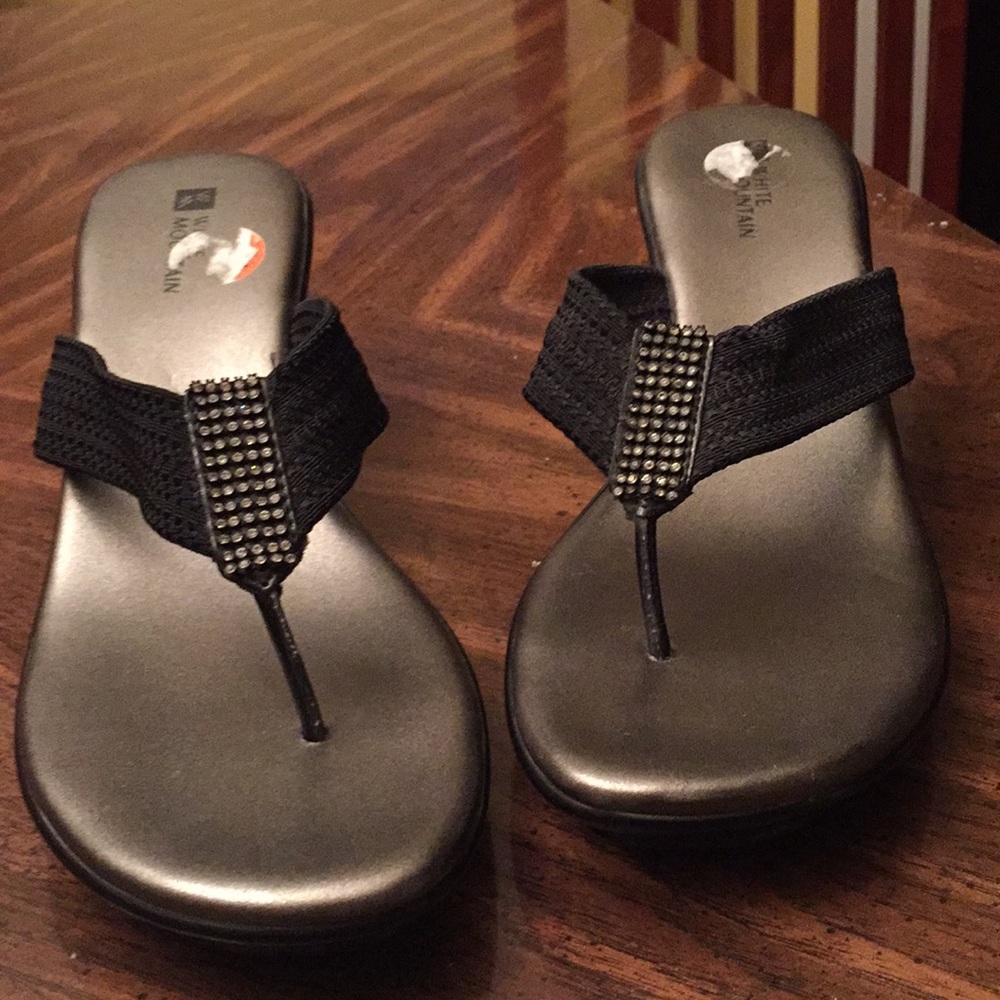 White mountain sandals size 91/2